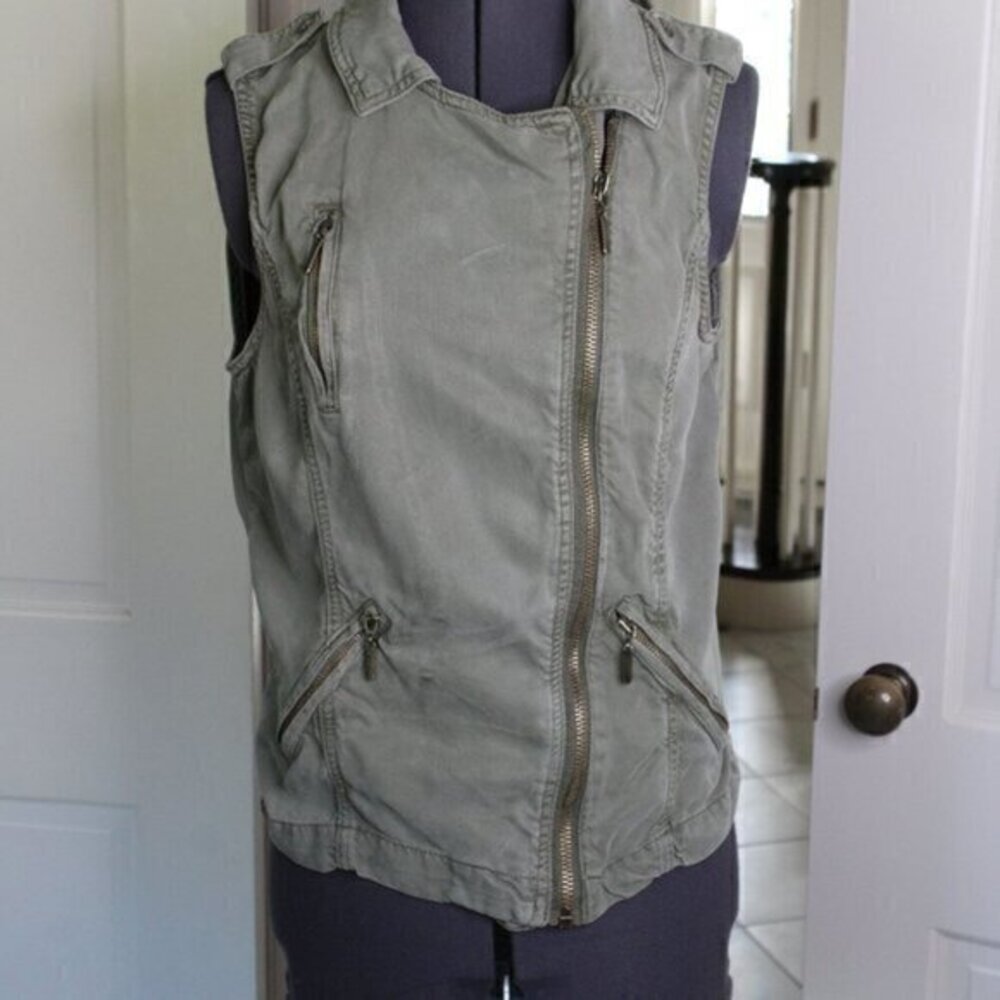 Max Jeans vest size M olive green vest biker core